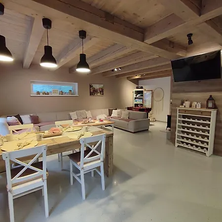 Vanesa - Slovensky Raj Chalet *